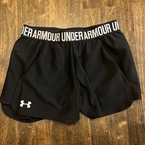 Black Under Armor Shorts With Pockets